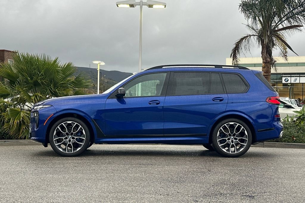 New 2026 BMW X7 M60i image 6