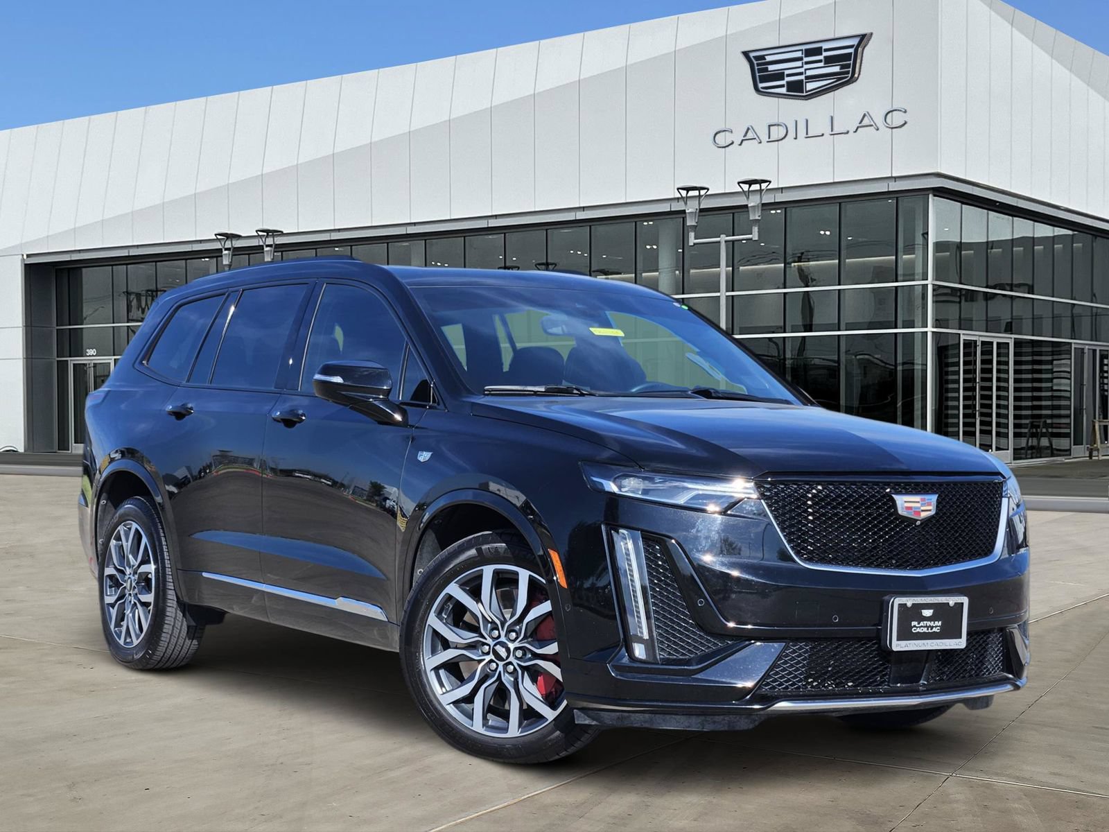Certified 2022 Cadillac XT6 Sport w/ Technology Package AWD/4WD image 1