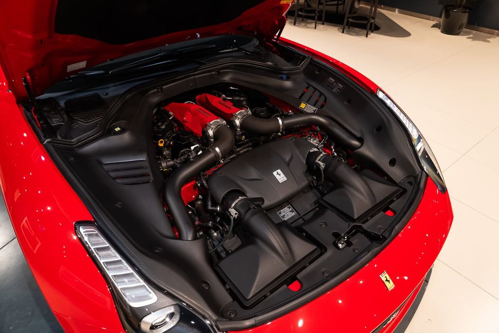 Used 2016 Ferrari California T image 21