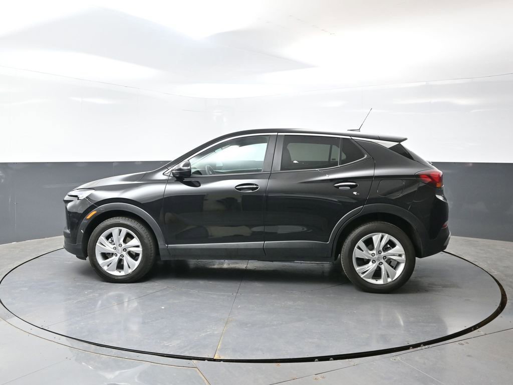 Used 2025 Buick Encore GX Preferred AWD/4WD image 11