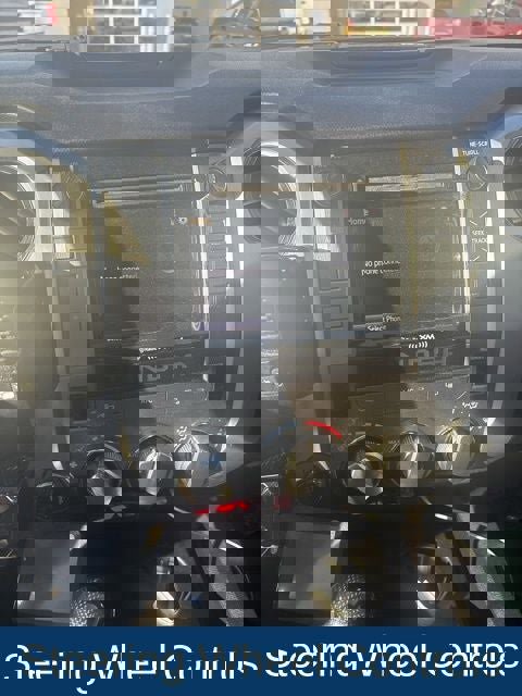 Used 2015 Toyota Tundra SR5 w/ SR5 Upgrade Package image 17