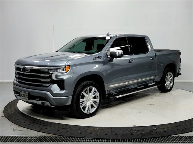 Used 2023 Chevrolet Silverado 1500 High Country image 3