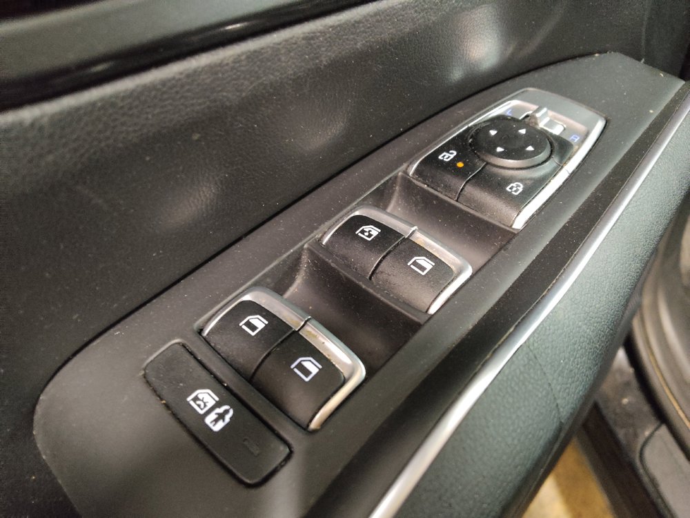 Used 2024 Kia Sorento LX FWD image 27