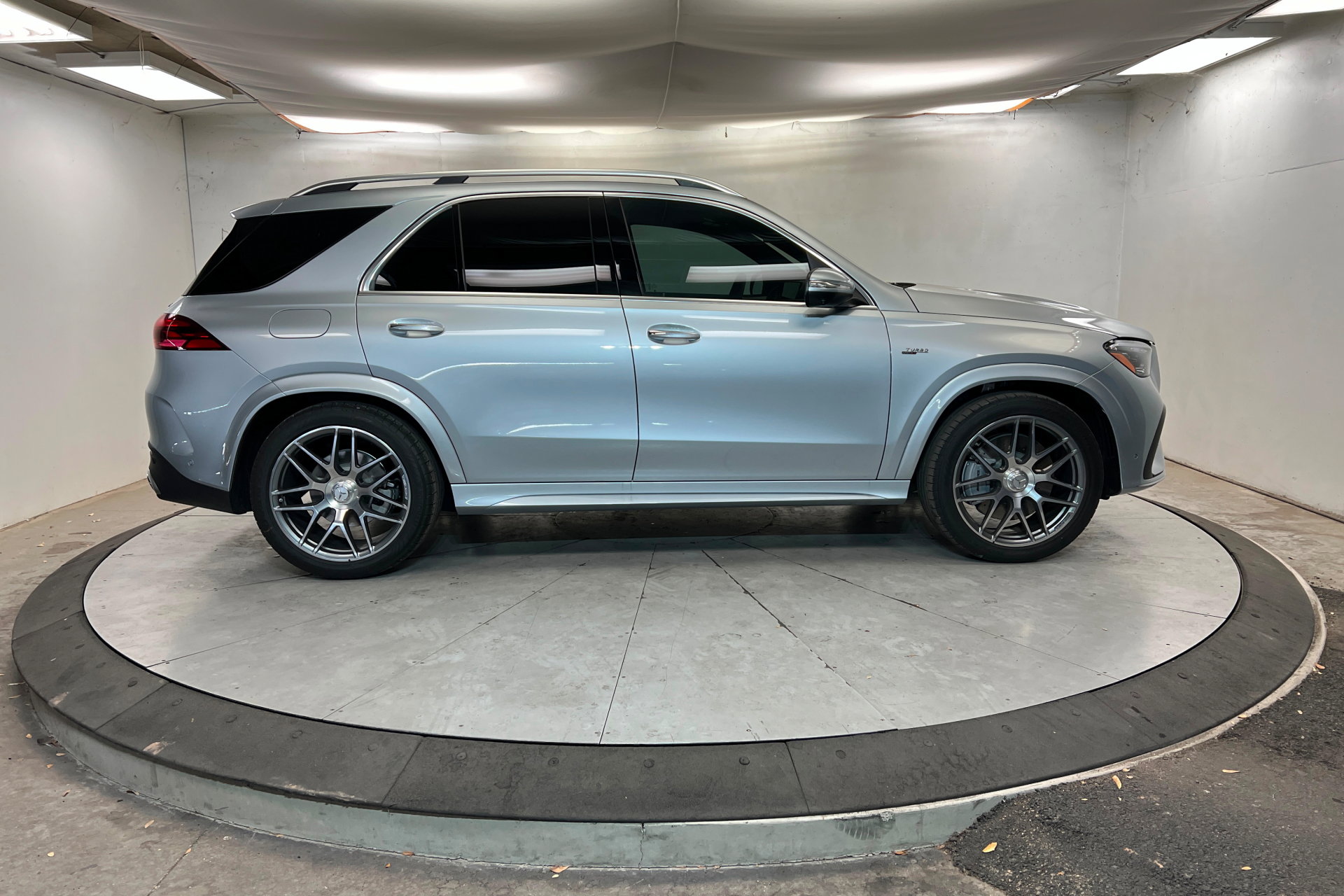 New 2026 Mercedes-Benz GLE 53 AMG 4MATIC image 6