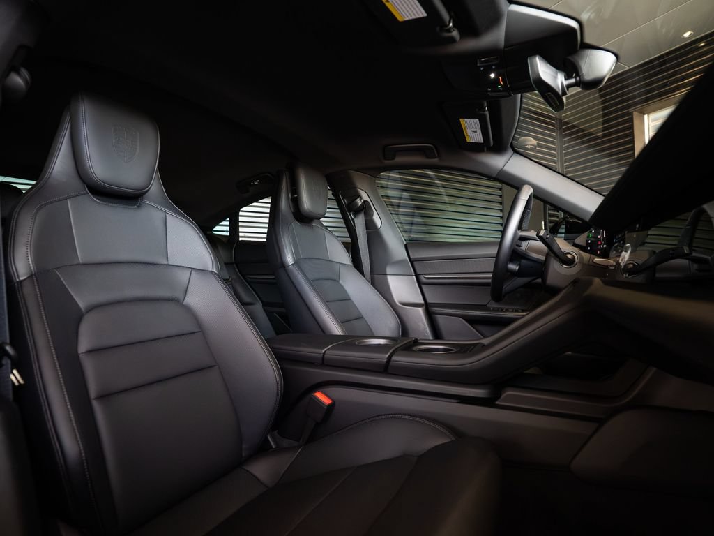 Certified 2025 Porsche Taycan RWD image 29