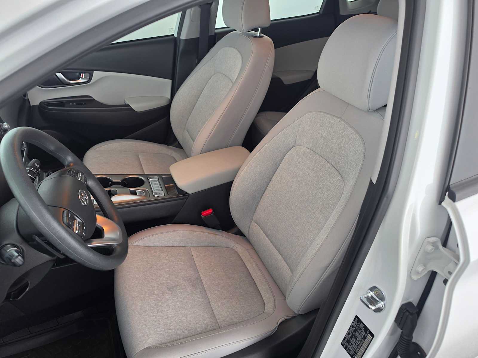 Used 2023 Hyundai Kona SE w/ Cargo Package FWD image 21