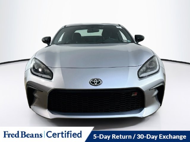 Used 2025 Toyota GR86 Premium w/ Performance Package RWD image 2