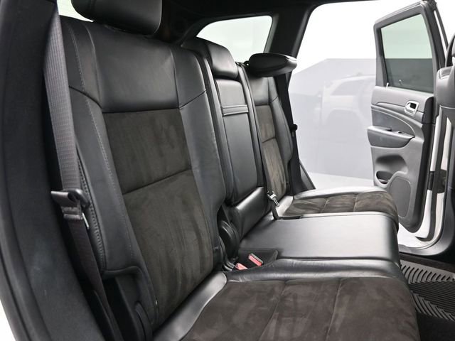 Used 2019 Jeep Grand Cherokee Altitude image 22