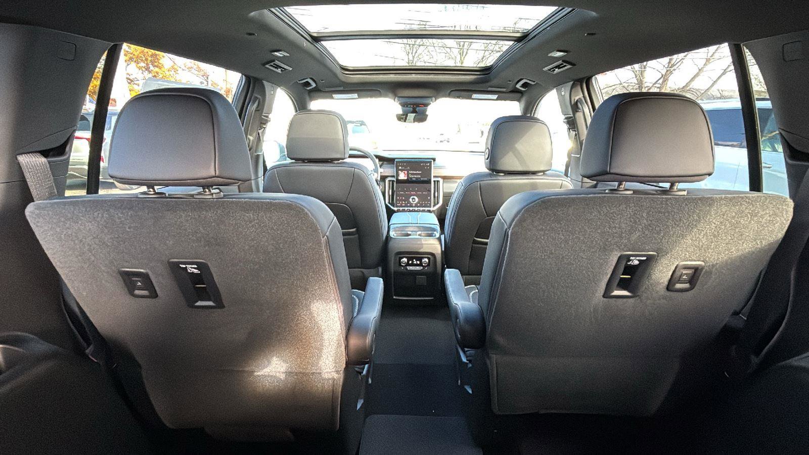 New 2026 GMC Acadia Denali image 32