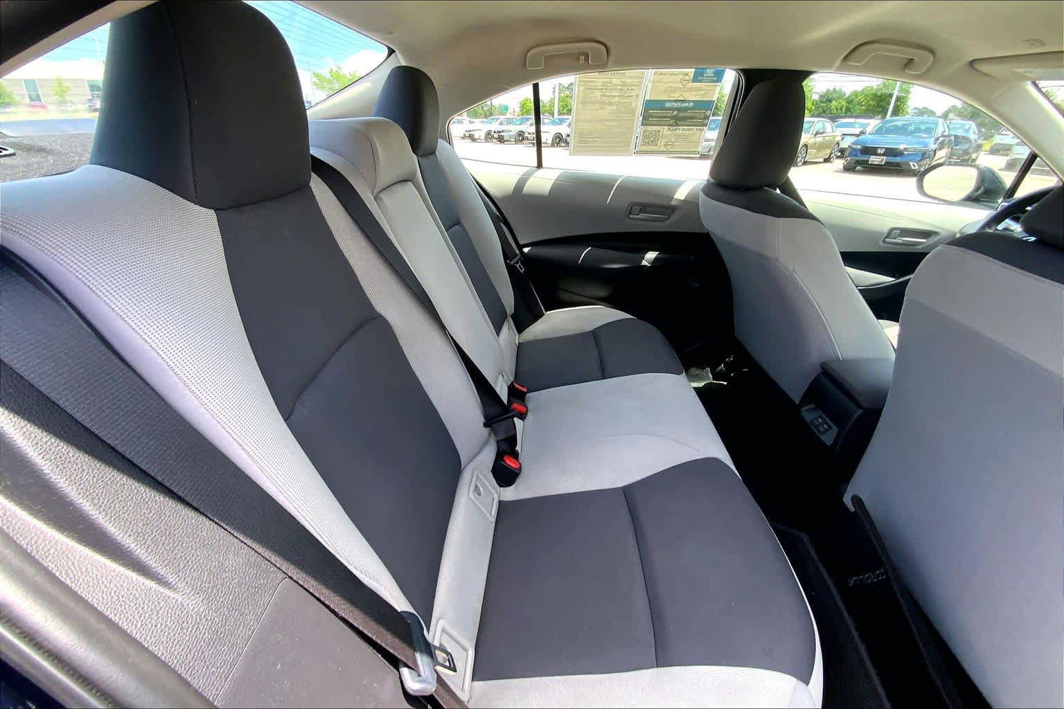 Used 2024 Toyota Corolla LE FWD image 25