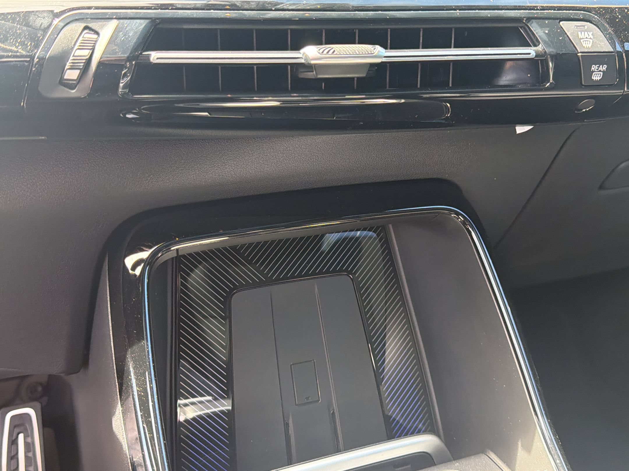 New 2026 BMW X1 xDrive28i w/ Technology Package AWD/4WD image 19