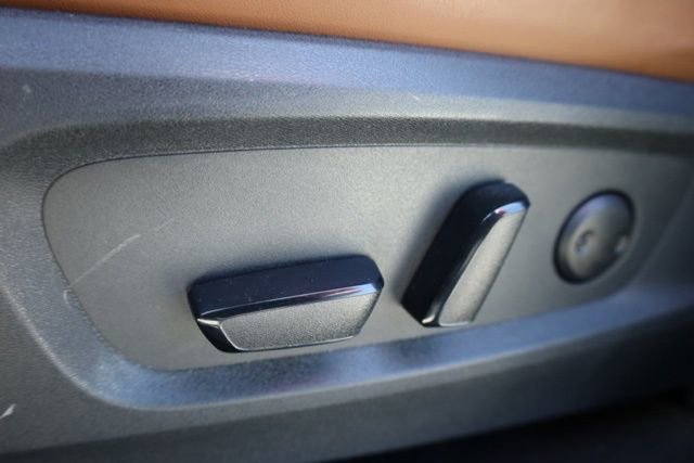 Used 2023 Nissan Pathfinder Platinum image 17