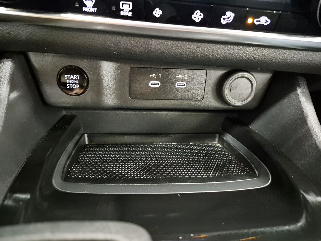 Used 2024 Nissan Rogue SV AWD/4WD image 27