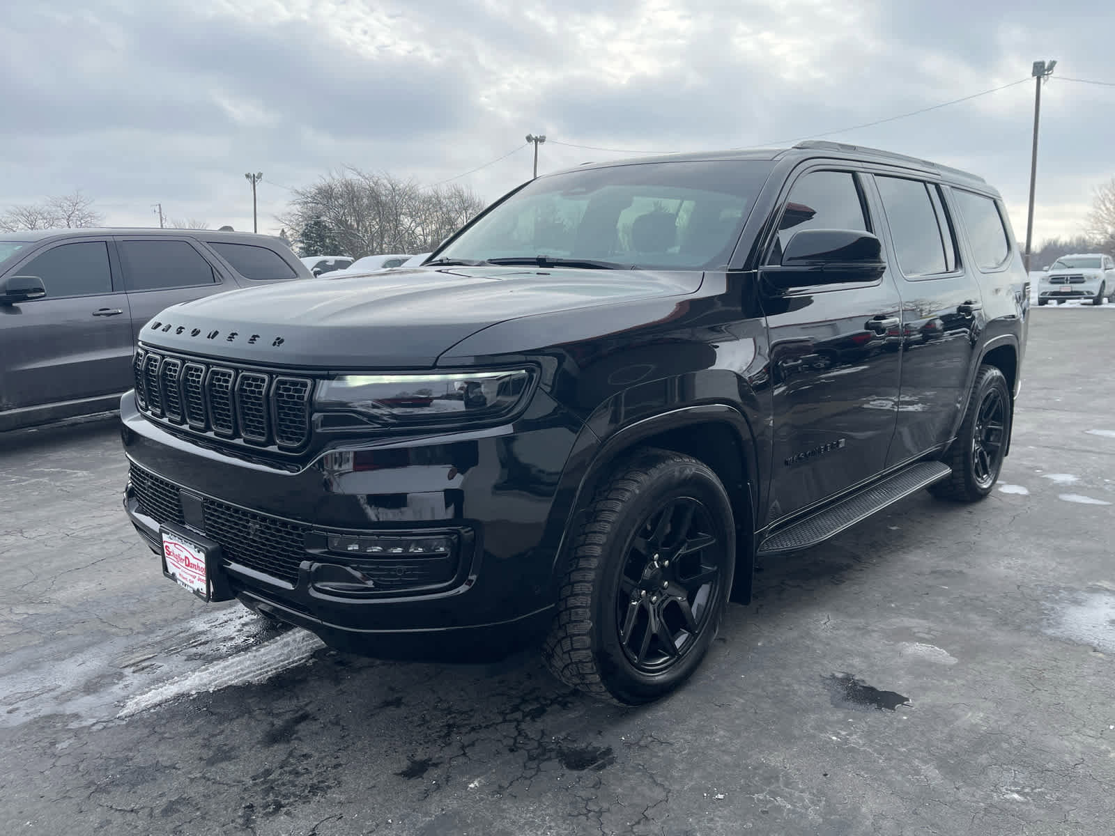 Used 2024 Jeep Wagoneer Series II image 7