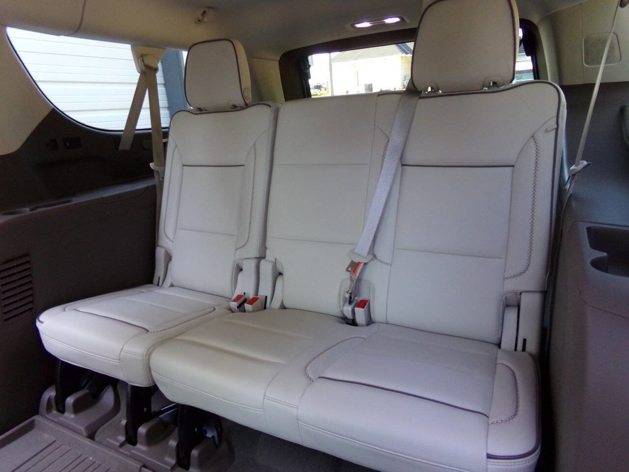 Used 2021 GMC Yukon XL Denali w/ Denali Premium Package image 24