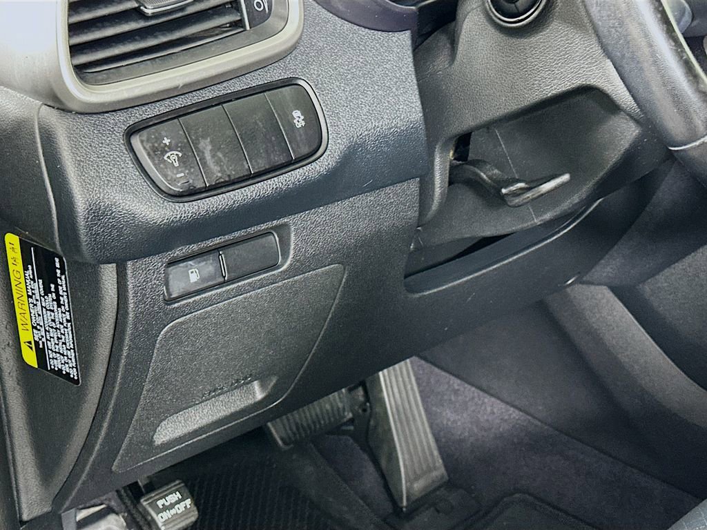 Used 2018 Kia Sorento LX image 10