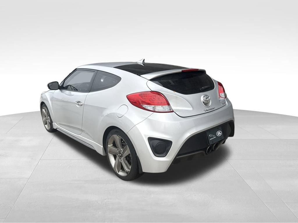 Used 2015 Hyundai Veloster Turbo image 3