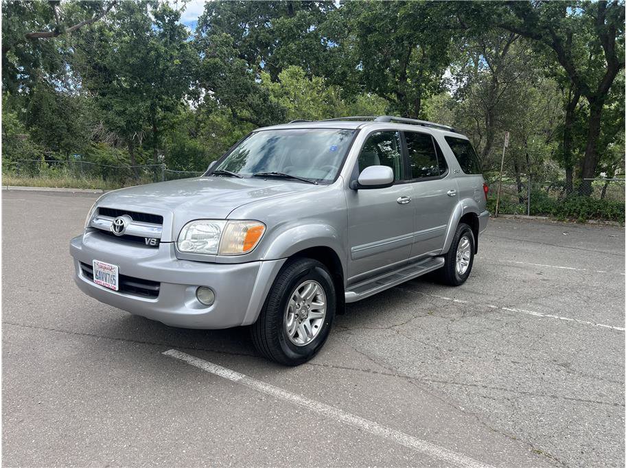 Used 2006 Toyota Sequoia SR5 RWD image 3