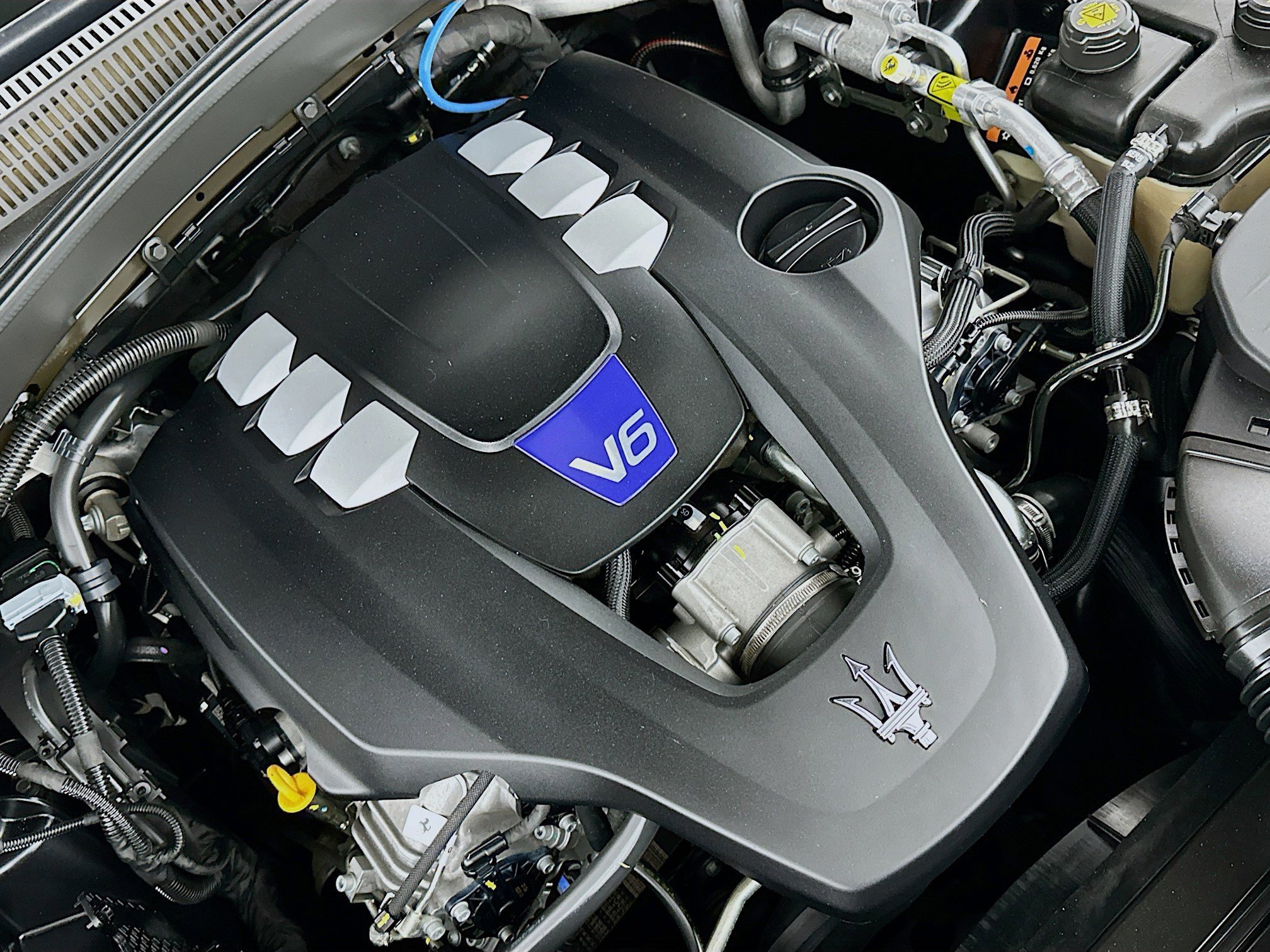 Used 2023 Maserati Levante Modena image 32