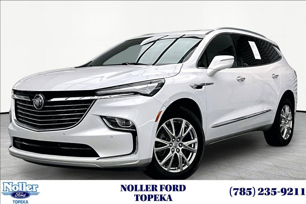 Used 2024 Buick Enclave Essence w/ Experience Buick Package AWD/4WD image 1