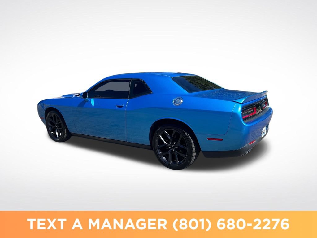 Used 2019 Dodge Challenger SXT RWD image 3