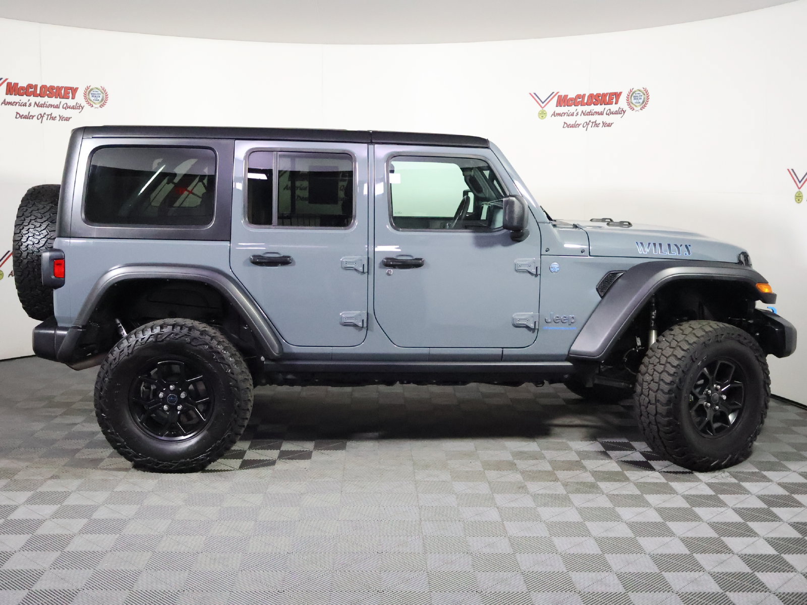 Used 2024 Jeep Wrangler Unlimited AWD/4WD image 4