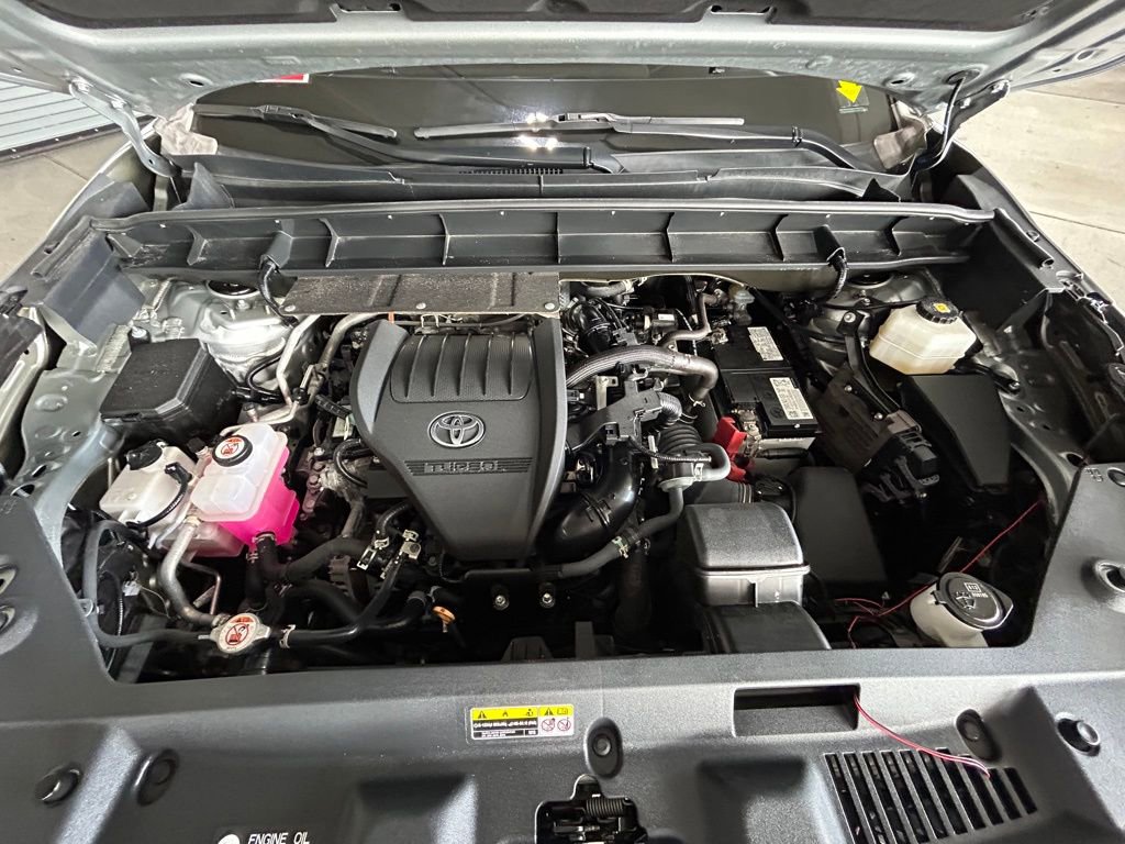 Used 2023 Toyota Highlander LE image 24