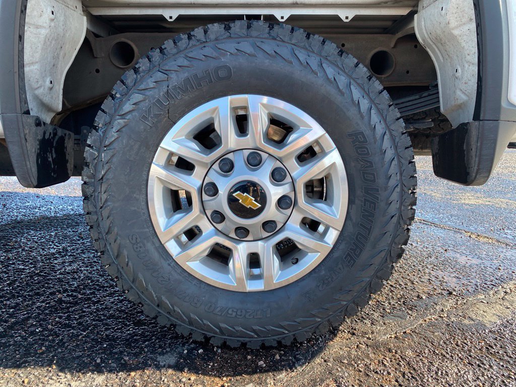 Used 2025 Chevrolet Silverado 2500 LT w/ Convenience Package AWD/4WD image 24