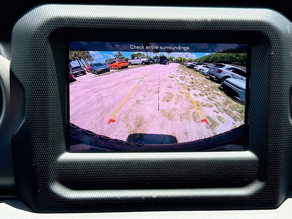 Certified 2023 Jeep Wrangler Unlimited AWD/4WD image 14
