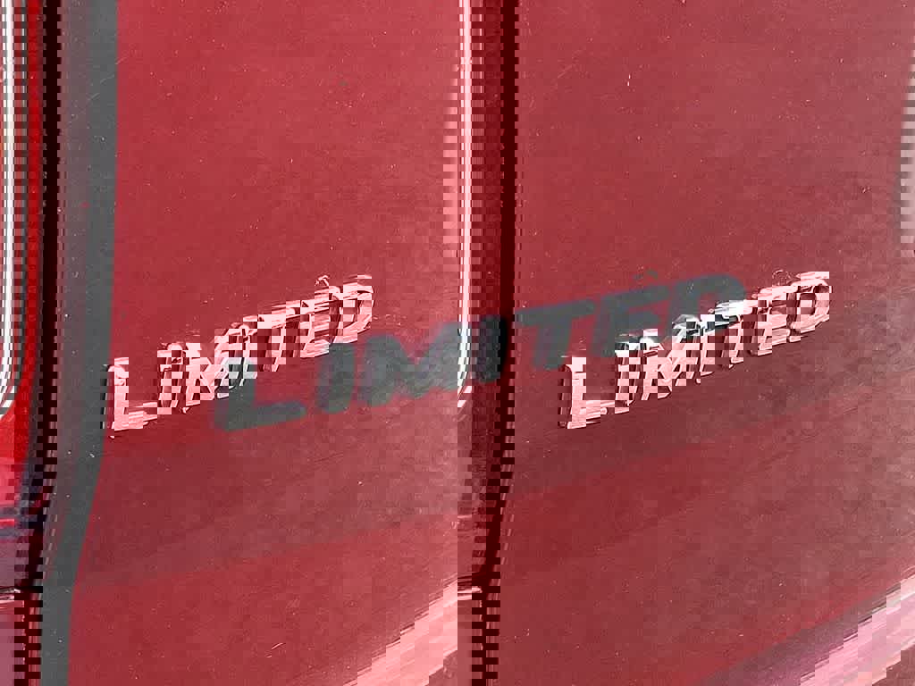 Used 2014 Ford Explorer Limited w/ Equipment Group 301A FWD image 29