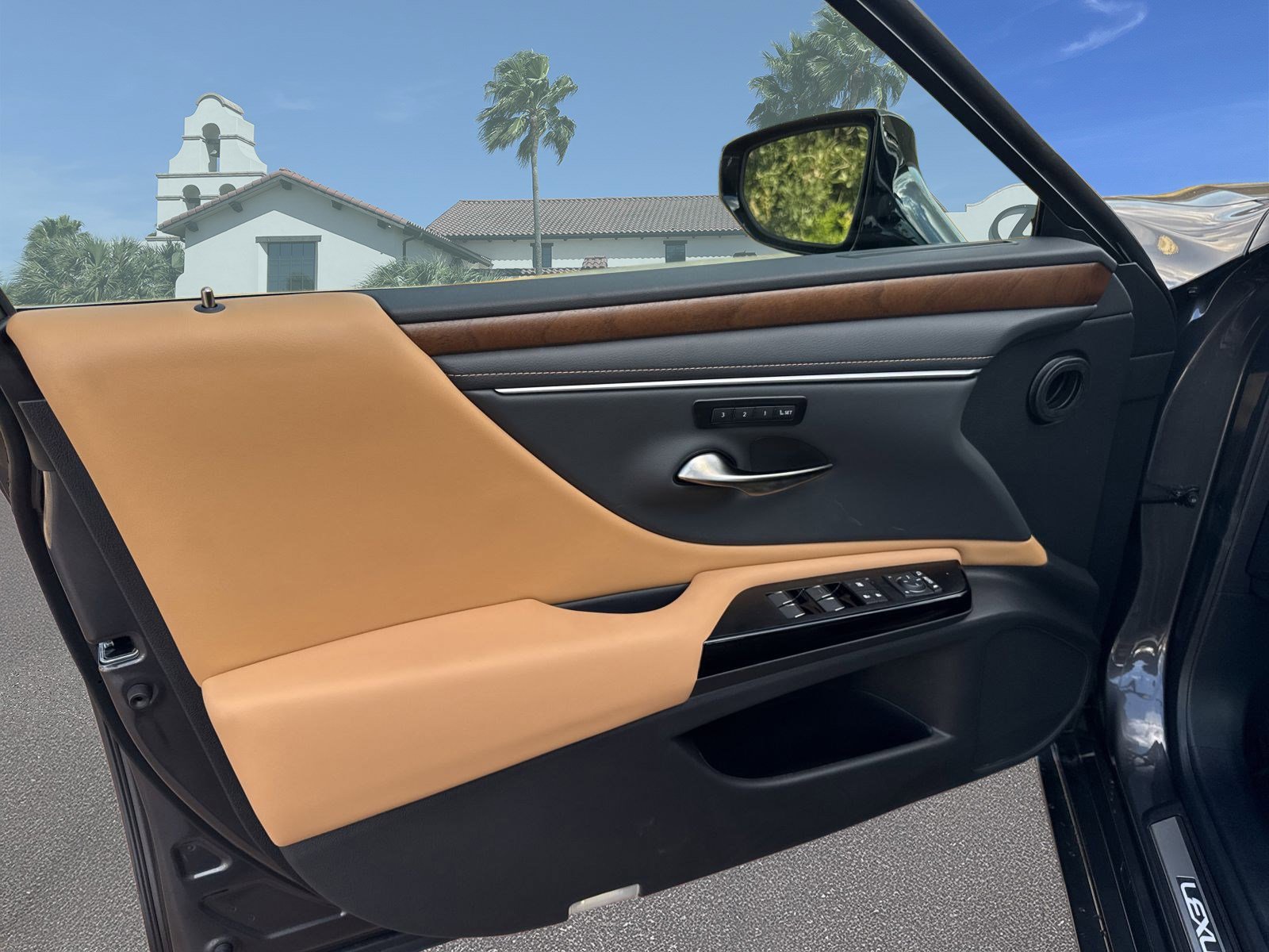 New 2025 Lexus ES 350 w/ Premium Package image 14