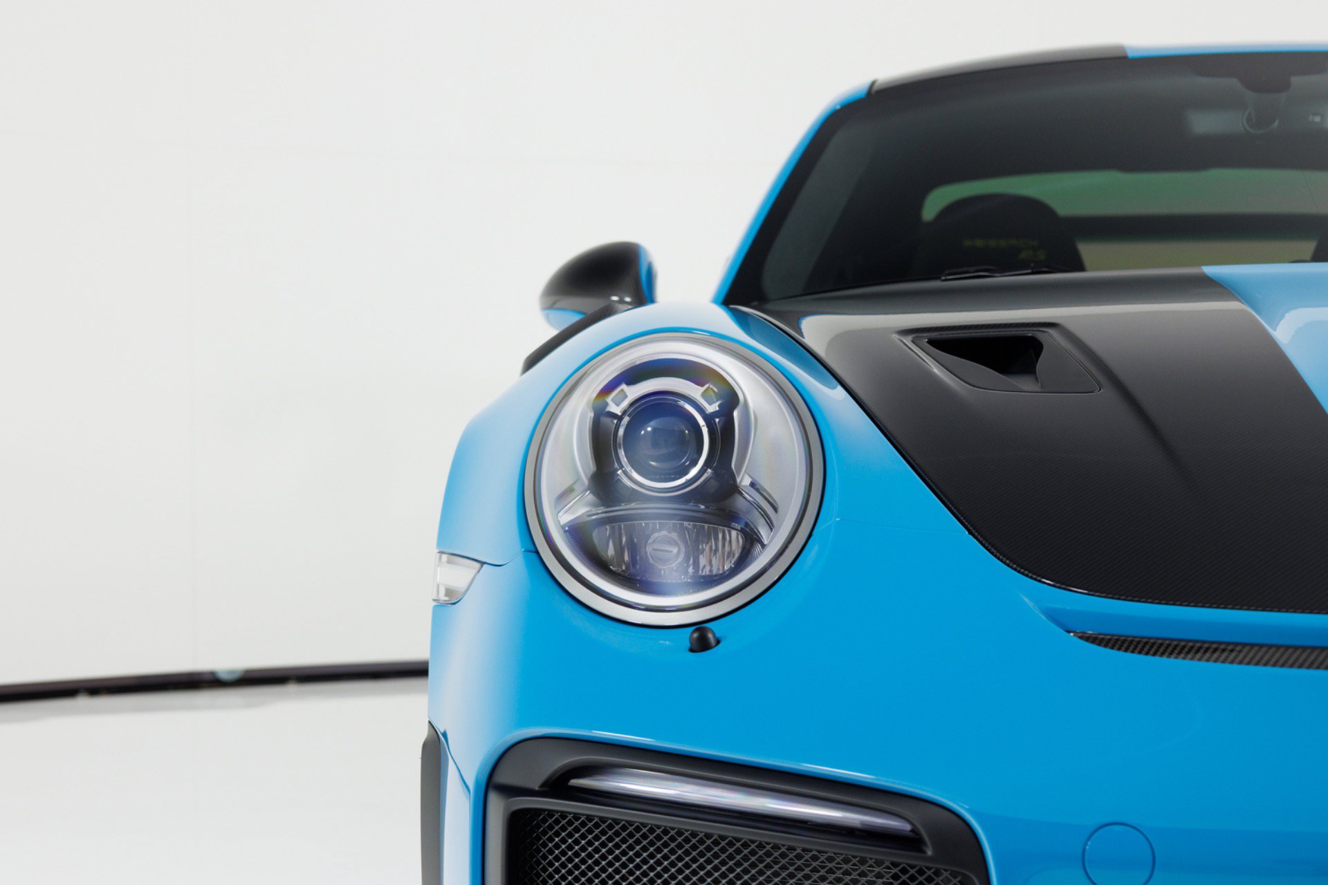 Used 2018 Porsche 911 GT2 RS RWD image 58