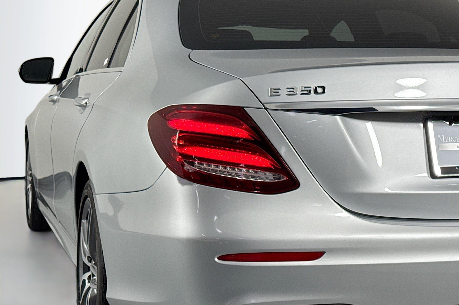 Certified 2020 Mercedes-Benz E 350 Sedan w/ Premium Package image 15