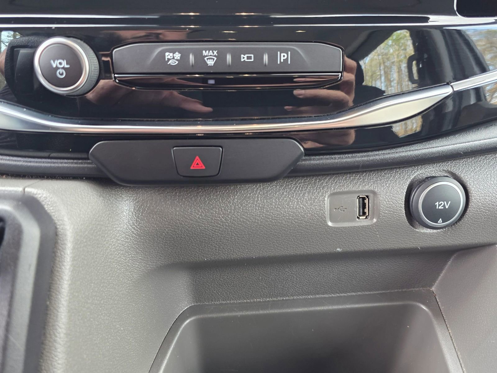 Used 2023 Ford Transit 350 XLT RWD image 17