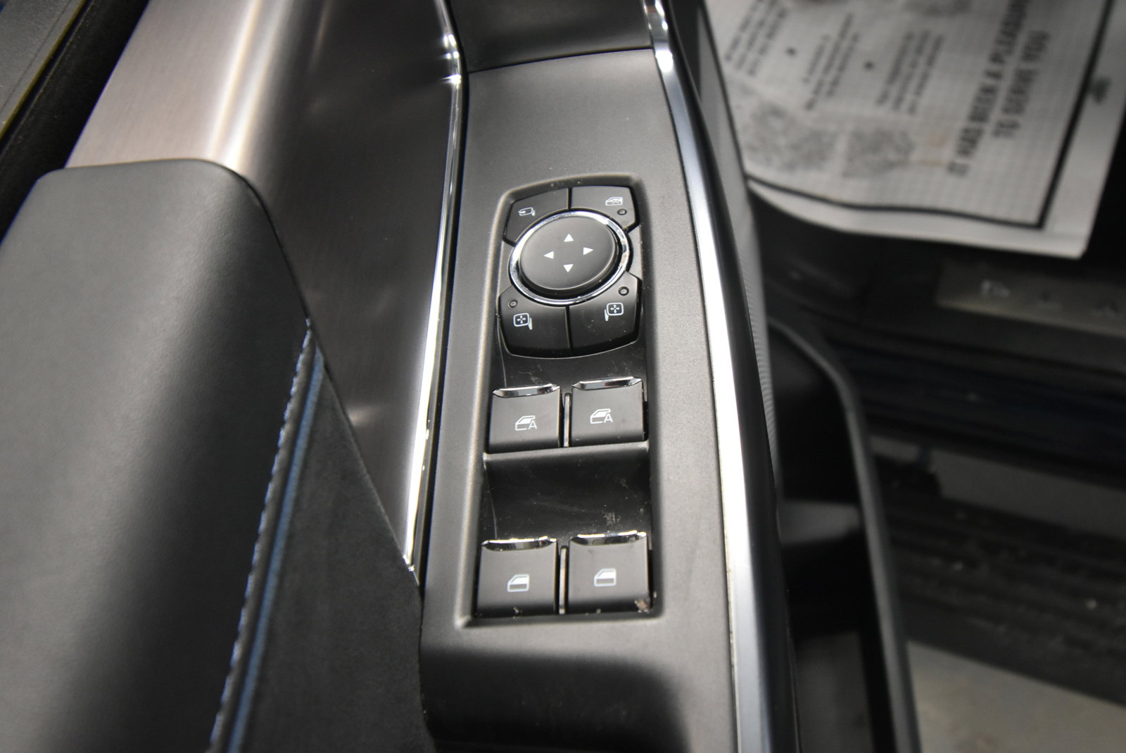 New 2025 Ford F150 Platinum w/ Equipment Group 702A High image 4