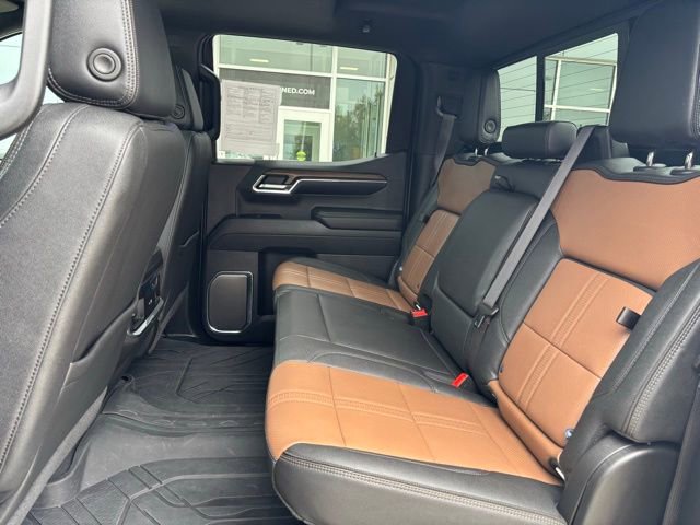 Used 2024 Chevrolet Silverado 1500 High Country w/ High Country Premium Package image 27