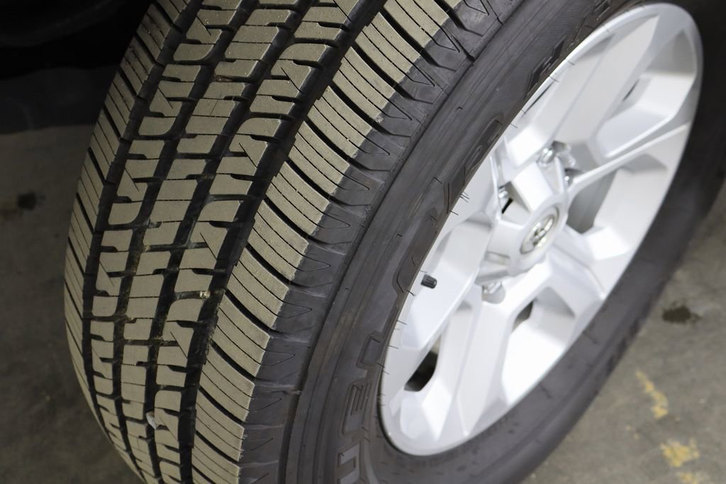 Used 2022 Toyota 4Runner SR5 Premium w/ Moonroof Package image 40