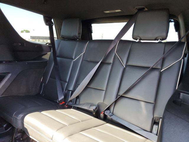 Used 2024 Cadillac Escalade Premium Luxury w/ LPO, Floor Liner Package AWD/4WD image 38