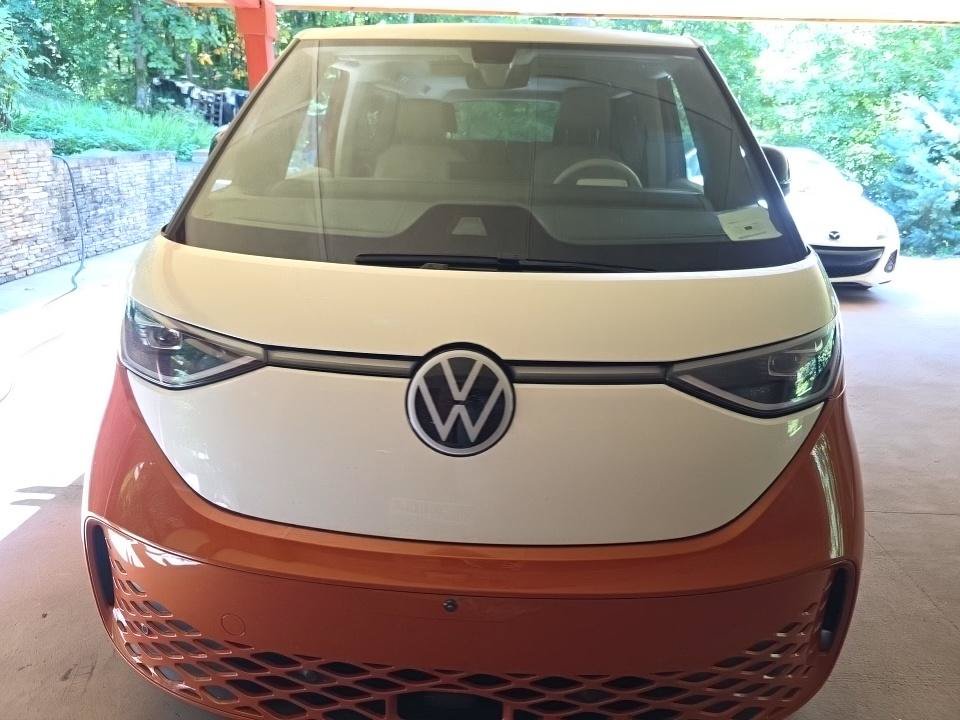 Used 2025 Volkswagen ID. Buzz 1st Edition AWD/4WD image 7