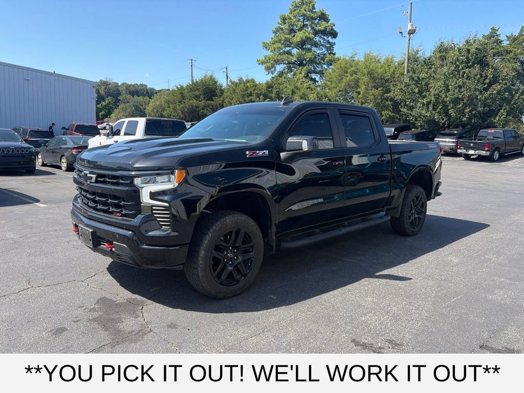 Used 2022 Chevrolet Silverado 1500 LT Trail Boss w/ LT Trail Boss Premium Package AWD/4WD image 3