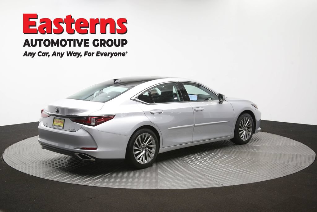 Used 2019 Lexus ES 350 Ultra Luxury w/ Accessory Package FWD image 44