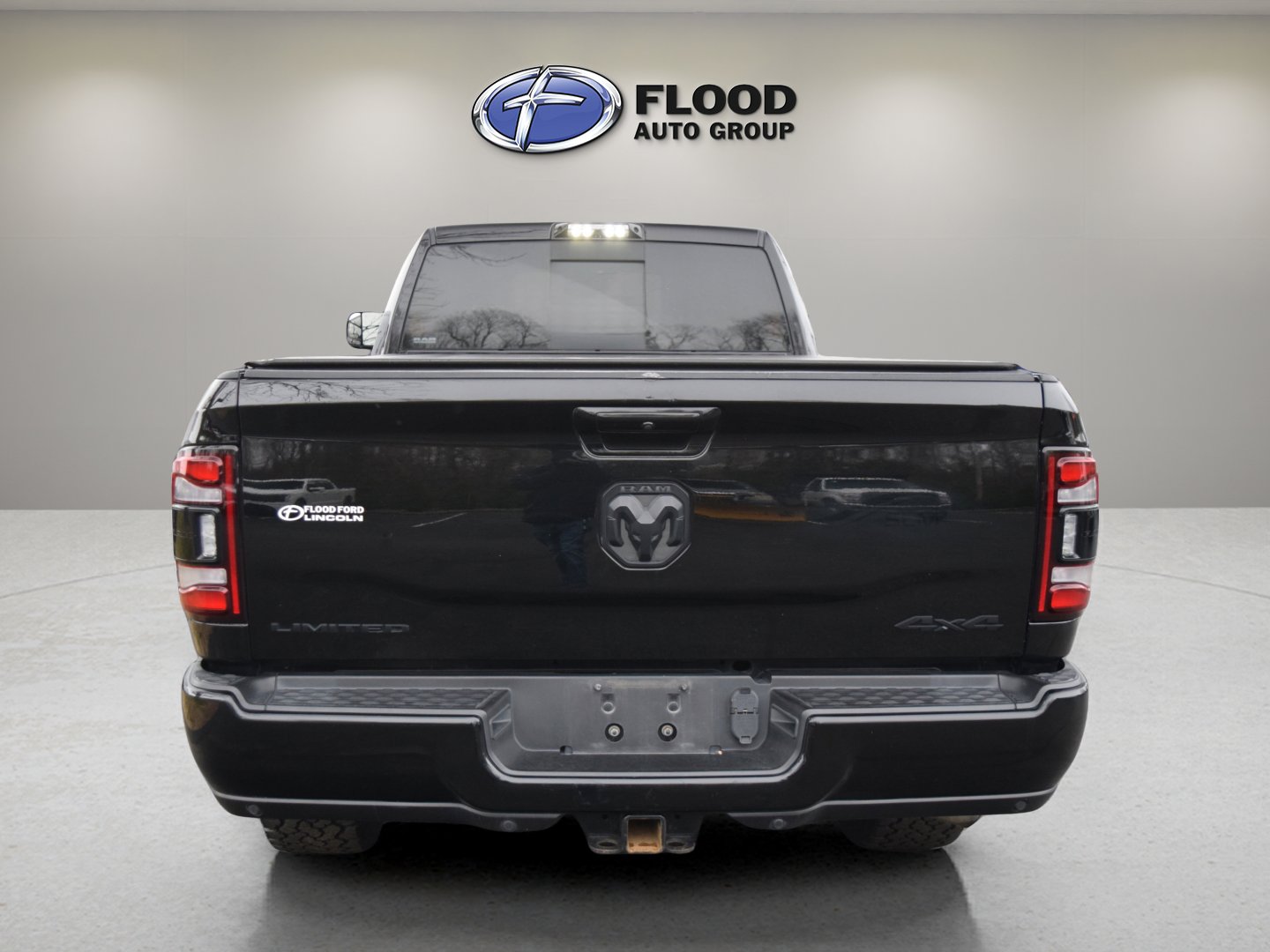 Used 2020 RAM 3500 Limited image 5