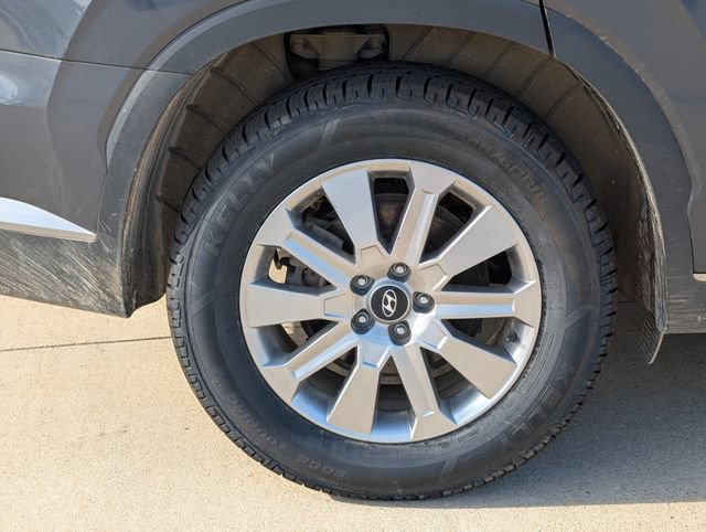 Used 2024 Hyundai Palisade SEL FWD image 3