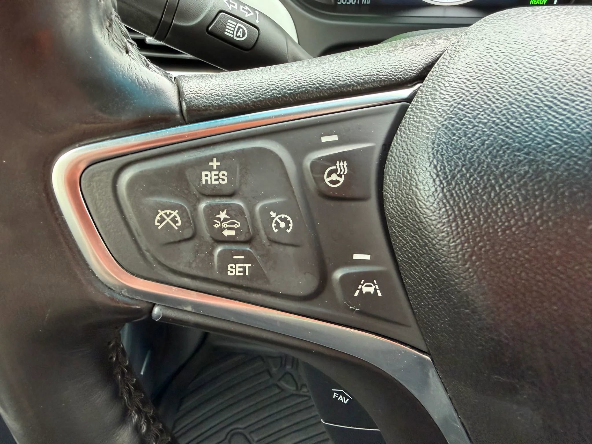 Used 2019 Chevrolet Bolt Premier w/ Infotainment Package image 29