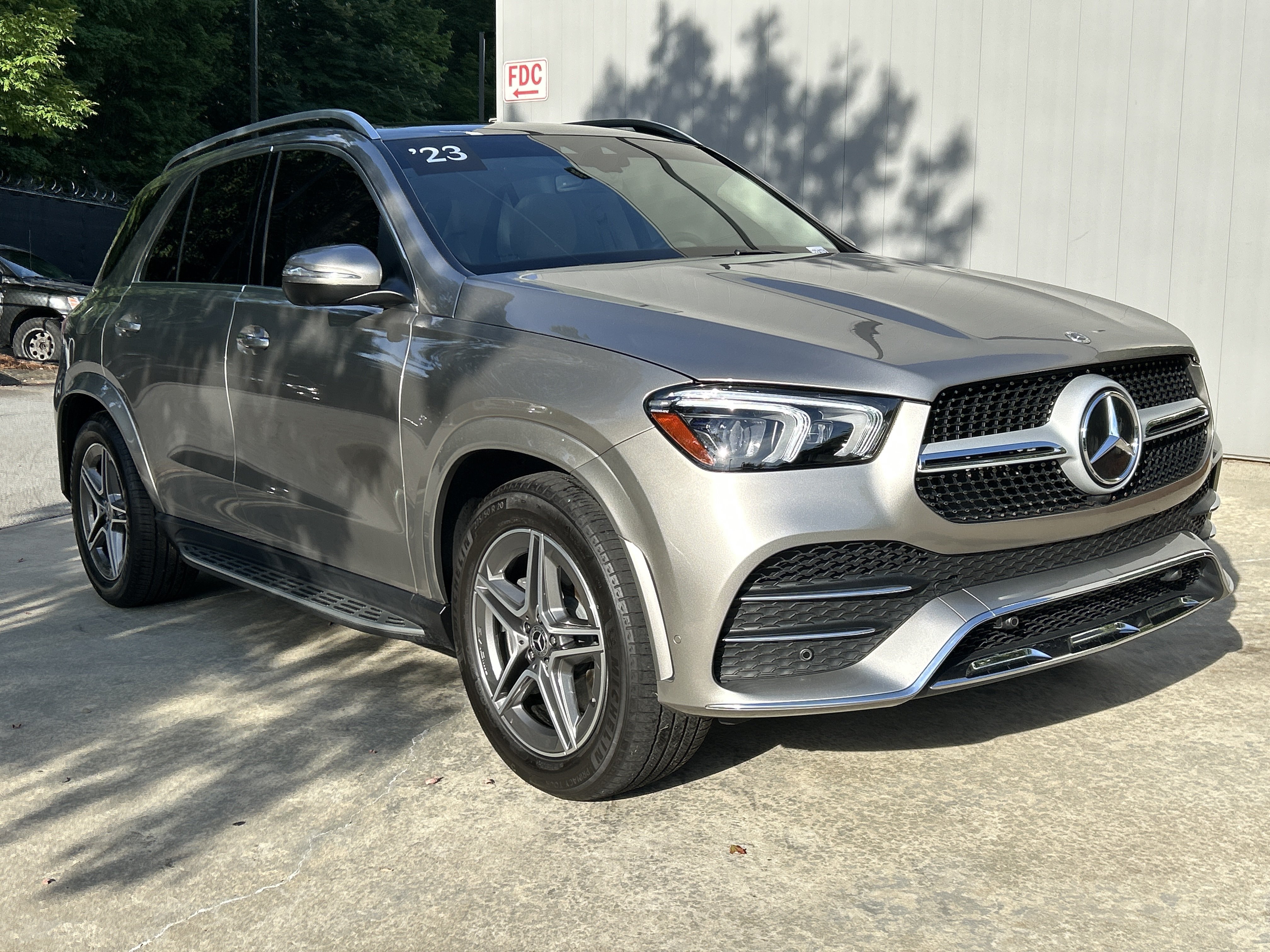Used 2023 Mercedes-Benz GLE 450 4MATIC image 4