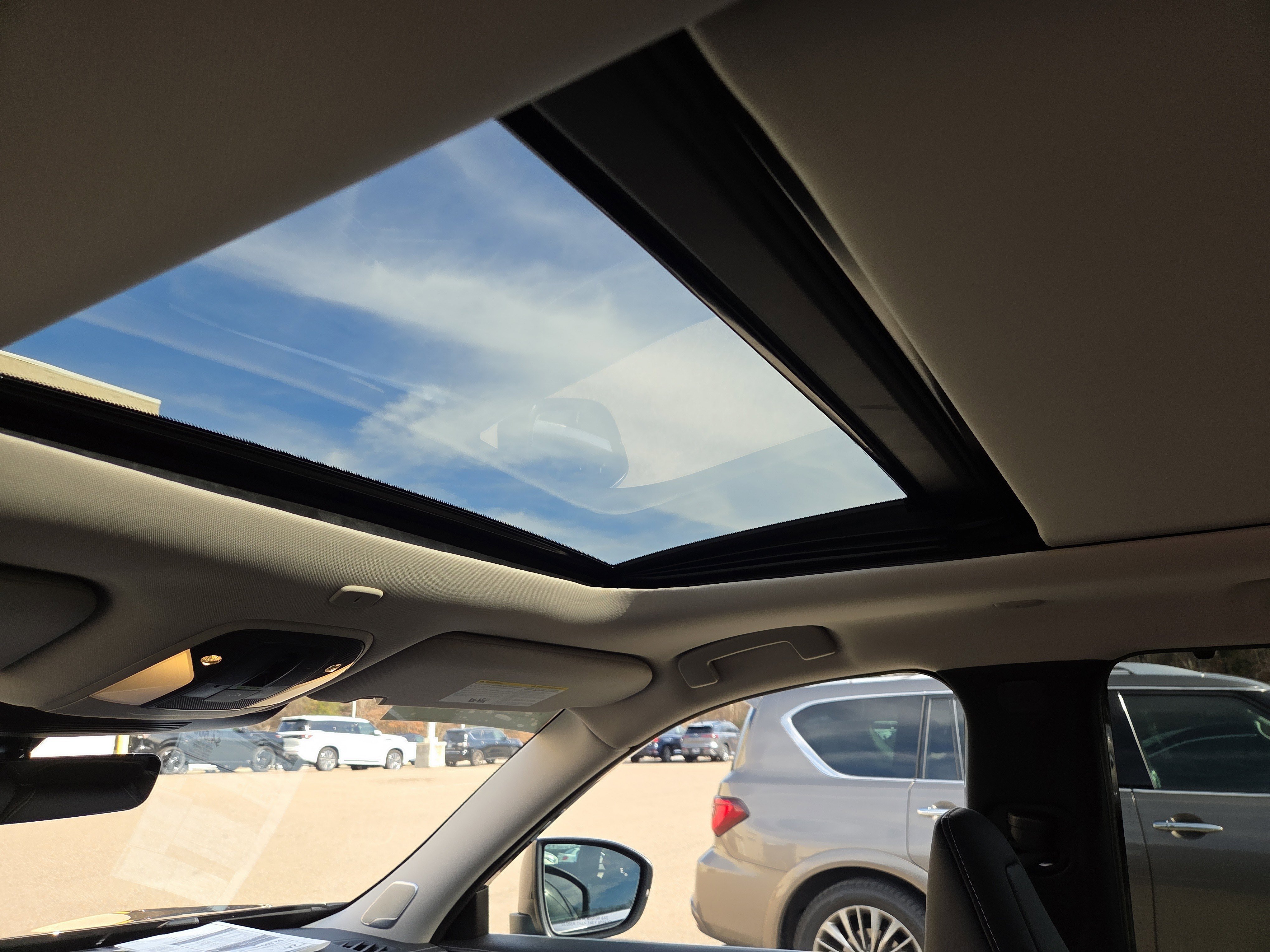 Used 2026 INFINITI QX60 Luxe w/ Cargo Package image 9