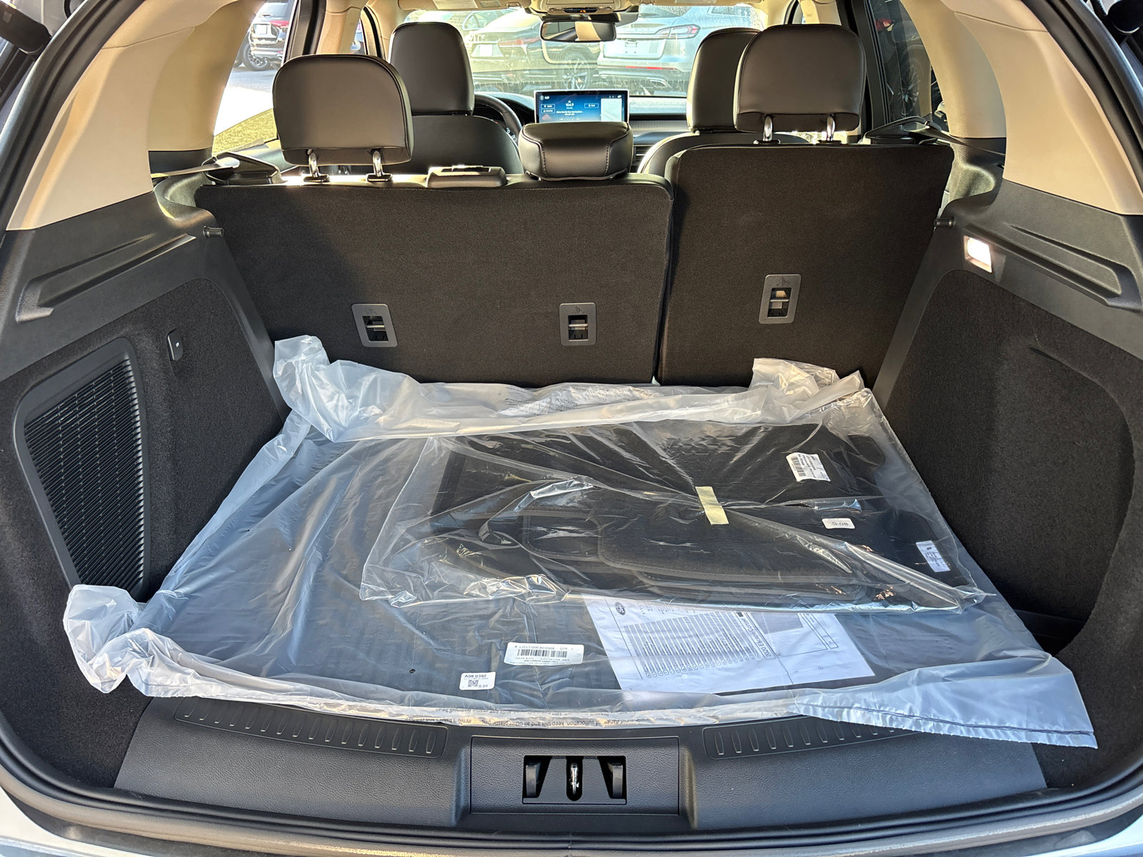 New 2025 Lincoln Corsair AWD image 9