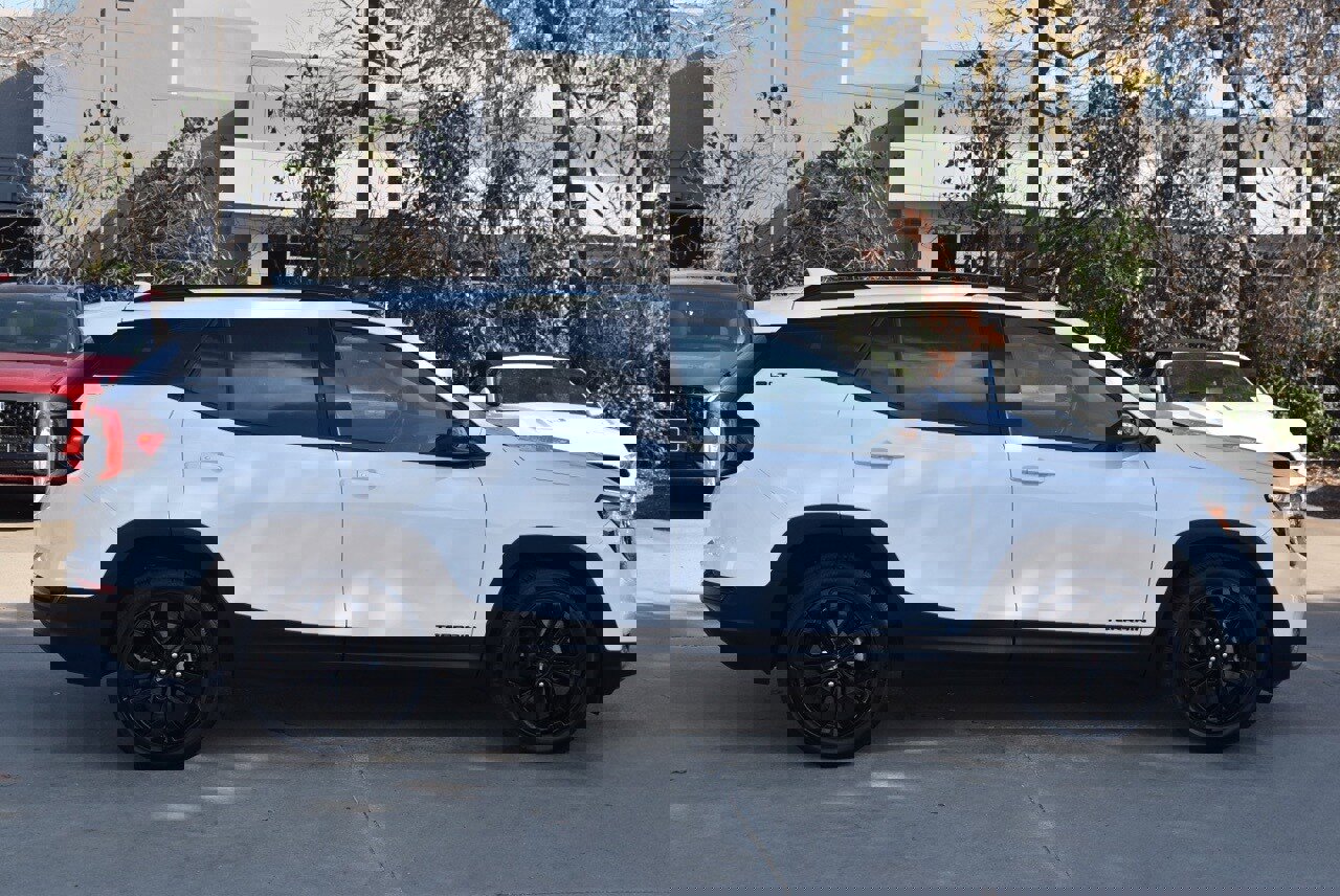 Used 2022 GMC Terrain SLT w/ Infotainment Package II image 6