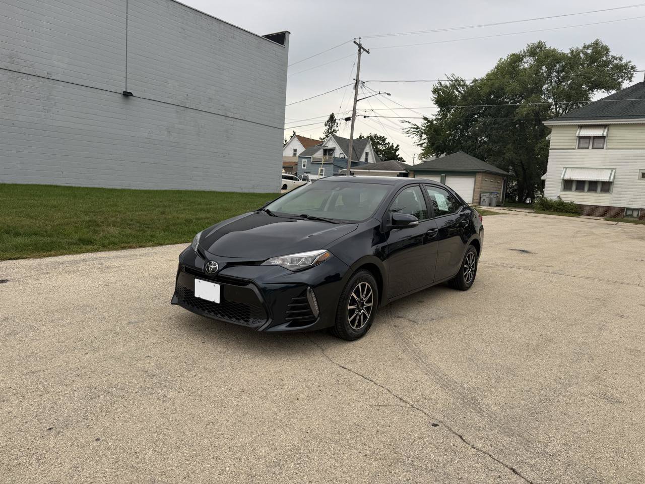 Used 2019 Toyota Corolla SE FWD image 3