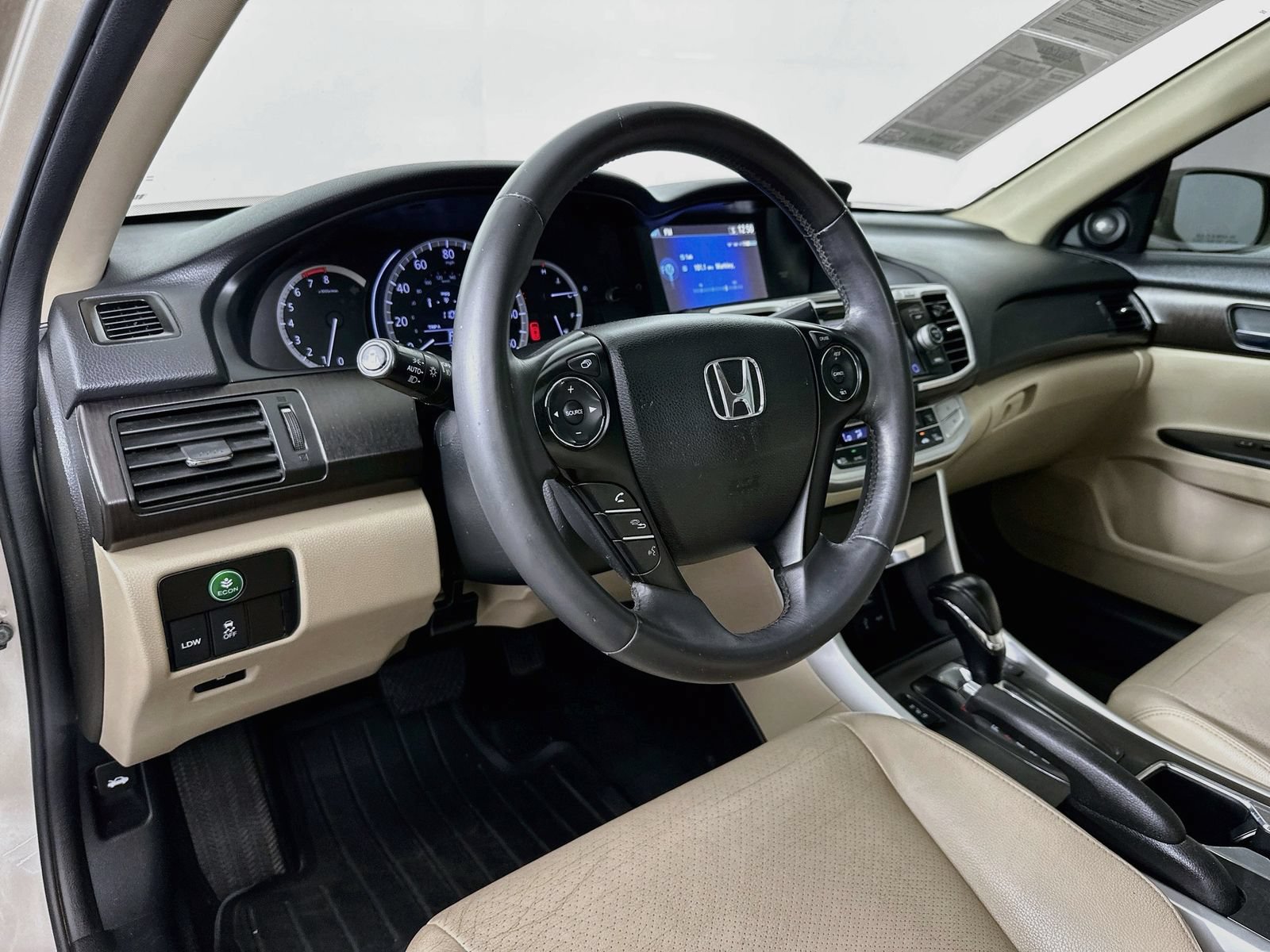 Used 2015 Honda Accord EX-L image 10